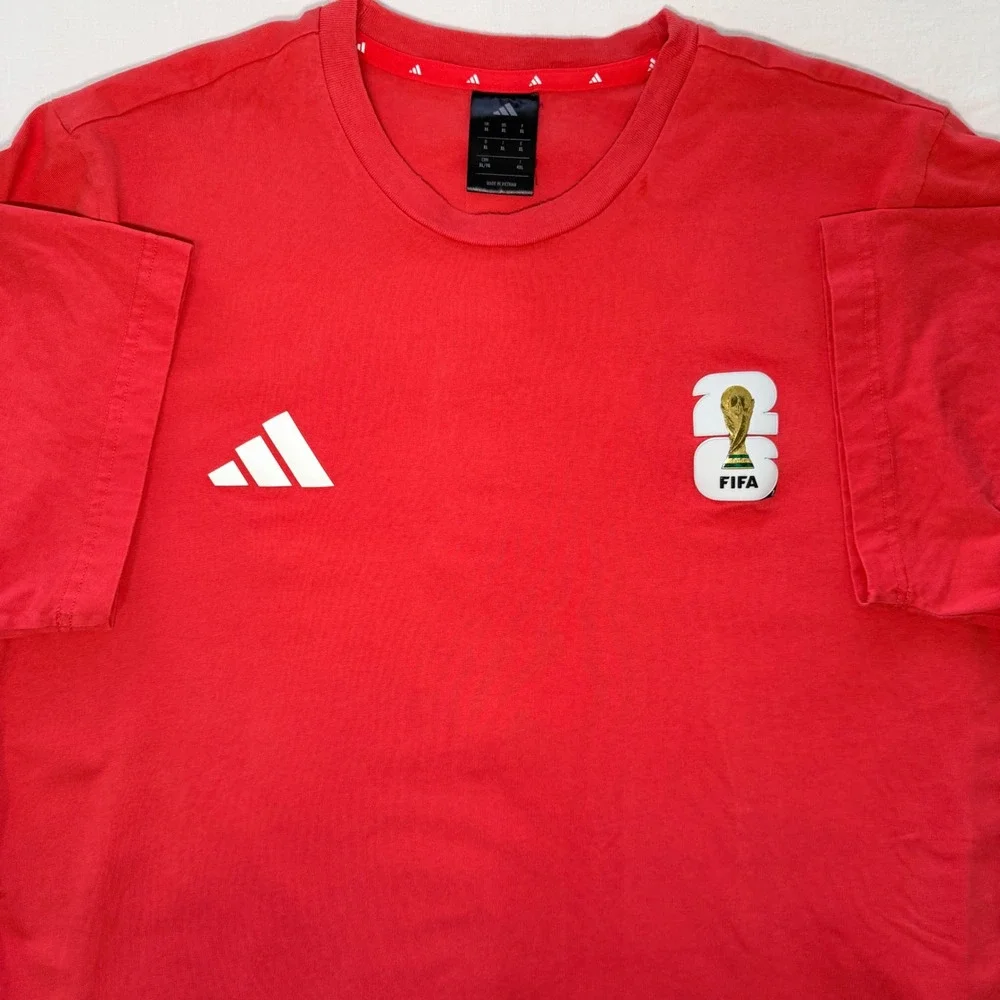 Adidas FIFA World Cup 2026 T-Shirt Men's XL Red Soccer Trophy Logo Football Tee